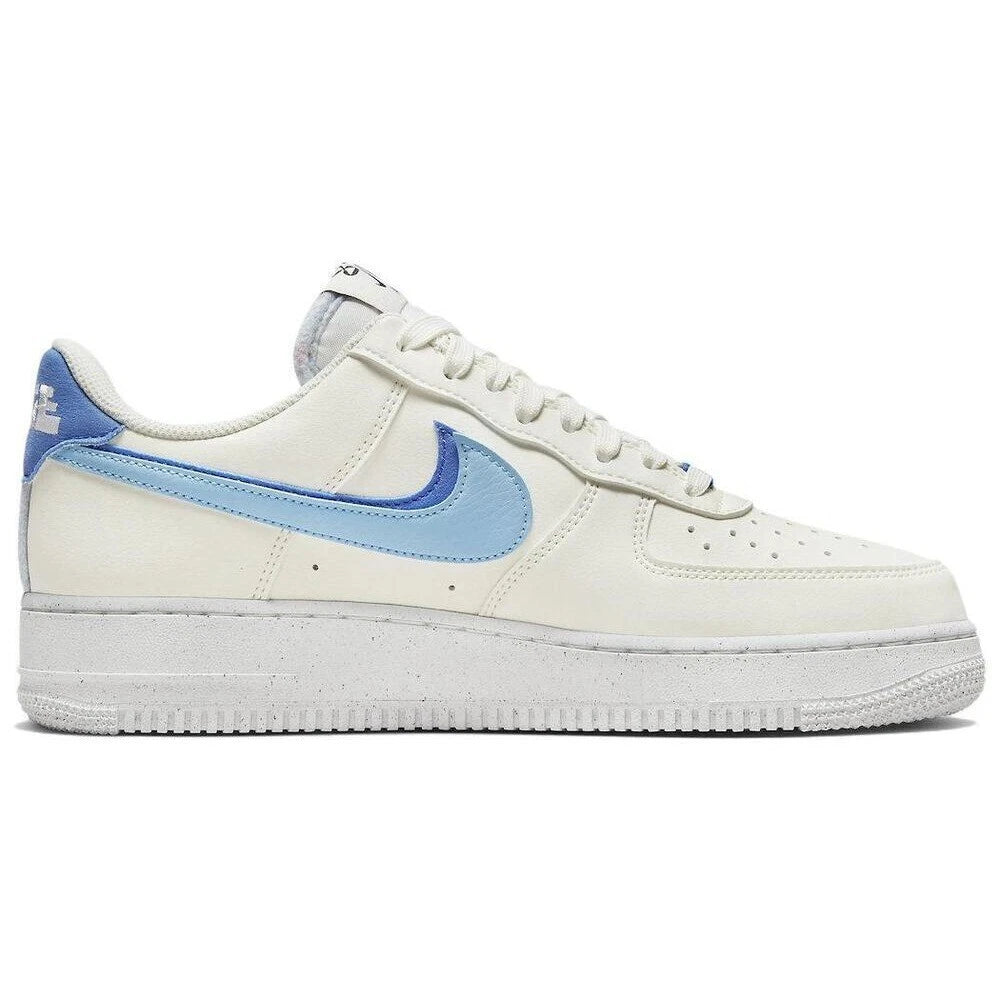 Nike Air Force 1 '07 LV8